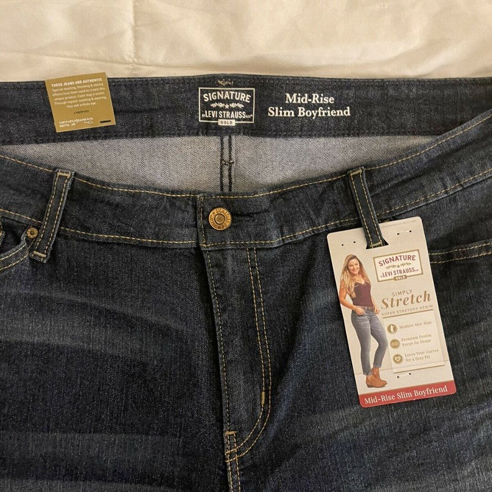 LEVI STRAUSS "SIGNATURE" PLUS WOMENS MID-RISE SLIM STRETCH BOYFRIEND NWT